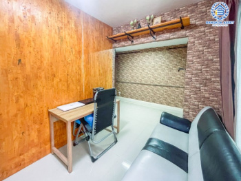 *****บ้านแฝดมือสองย่านนนทบุรี ม. แกรนด์พลีโน่ รัตนาธิเบศร์ หลังมุม บ้านสวย พร้อมเข้าอยู่ บนเนื้อที่กว่า 36.7 ตร.ว. 3 ห้องนอน 2 ห้องน้ำ 2 ที่จอดรถ พร้อมแถมแอร์ 4 เครื่องและที่ดูดควันจากเตา 1 เครื่อง บนทำเลที่เชื่อมต่อถนนชัยพฤกษ์, ถนนรัตนาธิเบศร์, ถนนนครอินทร์ เดินทางสะดวก ใกล้รถไฟฟ้า "สถานีบางพลู"